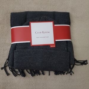 Club Room Men Charcoal Beanie & Scarf Gift Set NWT